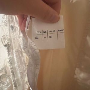 Mary’s bridal mermaid lace wedding dress. New! Size 10. Ivory in color.